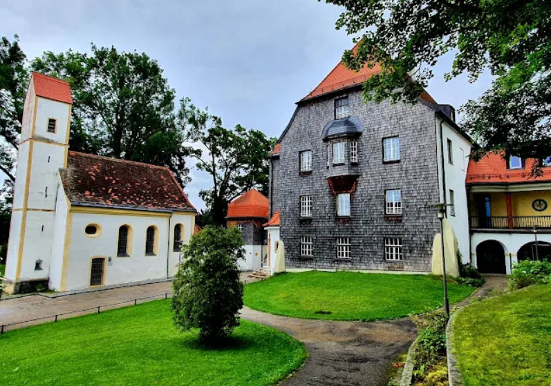 Schloss Kempfenhausen, Germany